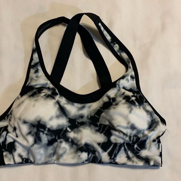 PINK Victoria's Secret Other - Pink Sport Size XS by Victoria's Secret ultimate lightly lined bra/sports bra